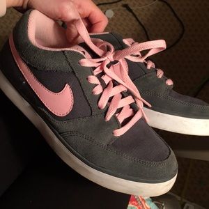 Pink Nike SB Sneakers